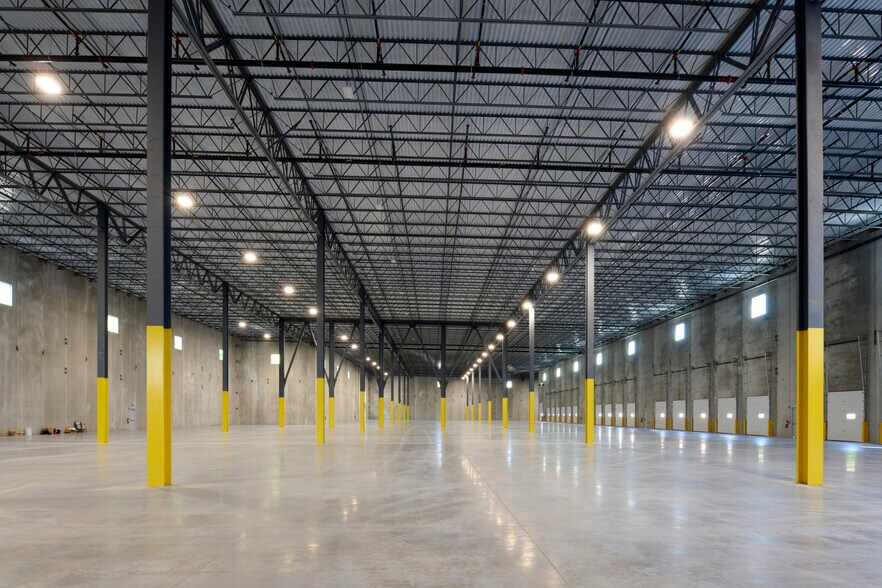 More Photos Of 2125 McCarter Hwy, Newark Warehouse For Lease