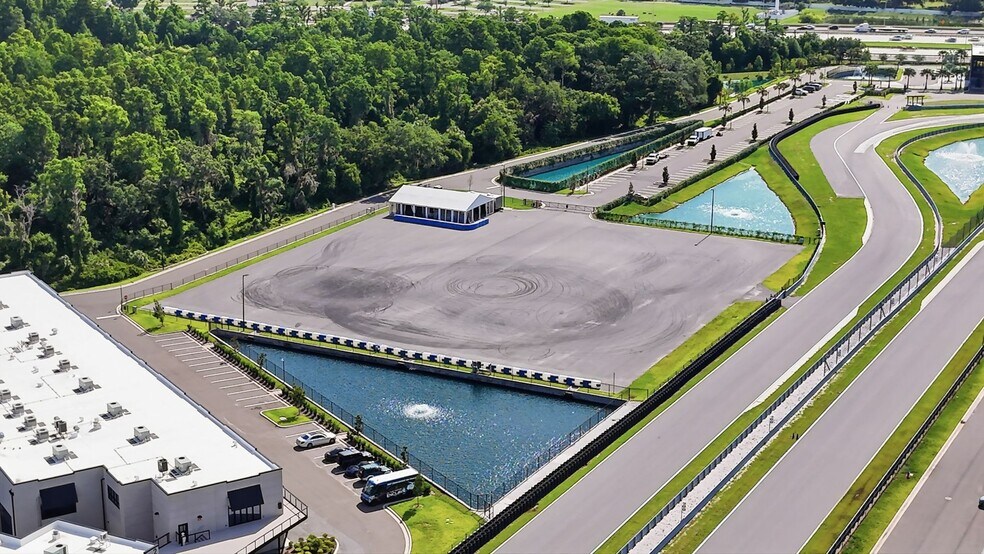 More Photos Of 6500 Motor Enclave Way, Tampa Racetrack For Sale