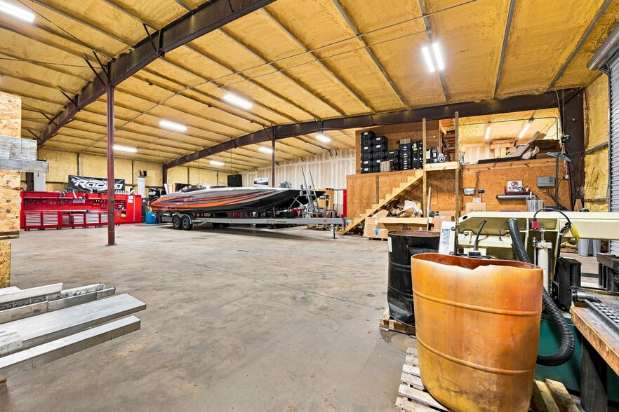 More Photos Of 3535 Dora St, Fort Myers Industrial For Sale