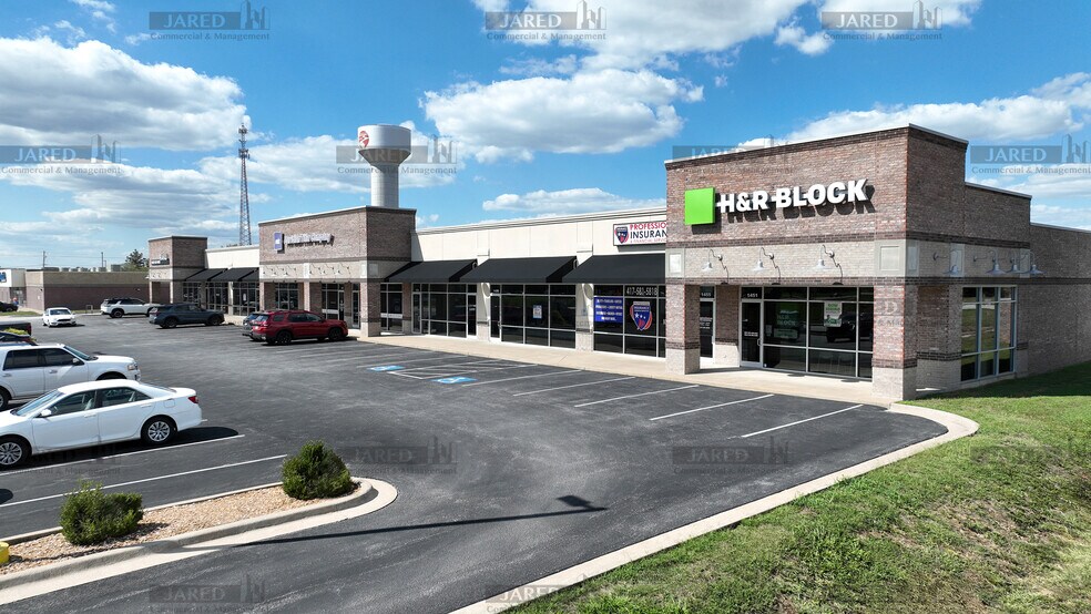 More Photos Of 1451-1487 W South St, Ozark General Retail For Lease