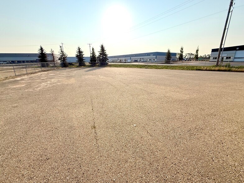 More Photos Of 39207 Range Road 271, Red Deer County Truck Terminal For Sale