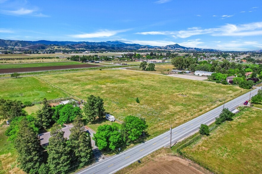 More Photos Of 12385 Columbet ave, San Martin Land For Lease