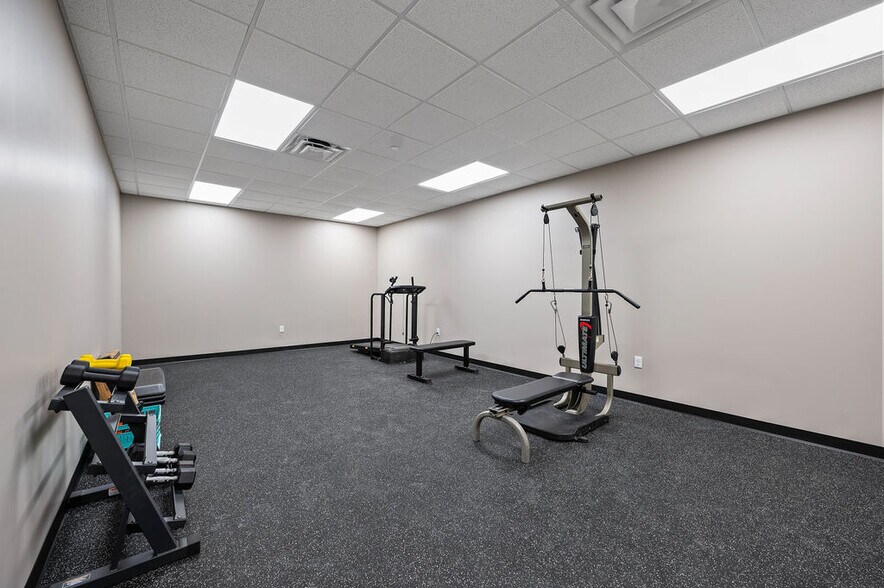More Photos Of 4889 Alliance Dr, Mason Distribution For Sale