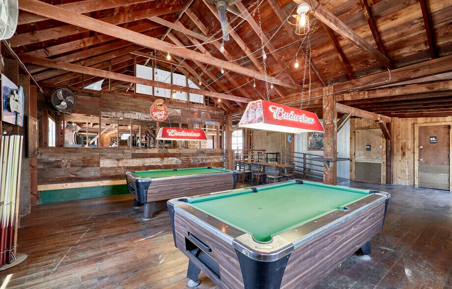 More Photos Of 113 W 5th St, Hermann Storefront Retail Office For Sale