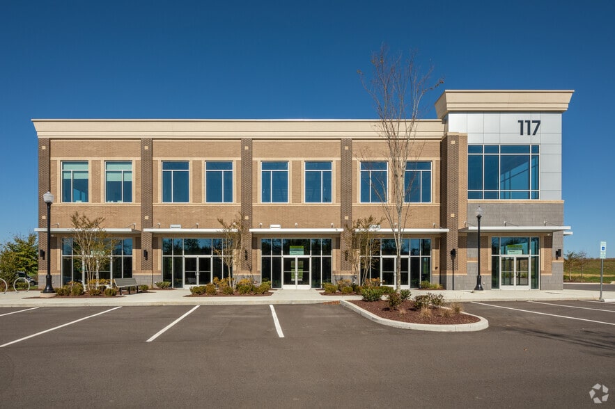 More Photos Of 117 Saundersville Rd, Hendersonville Coworking Space