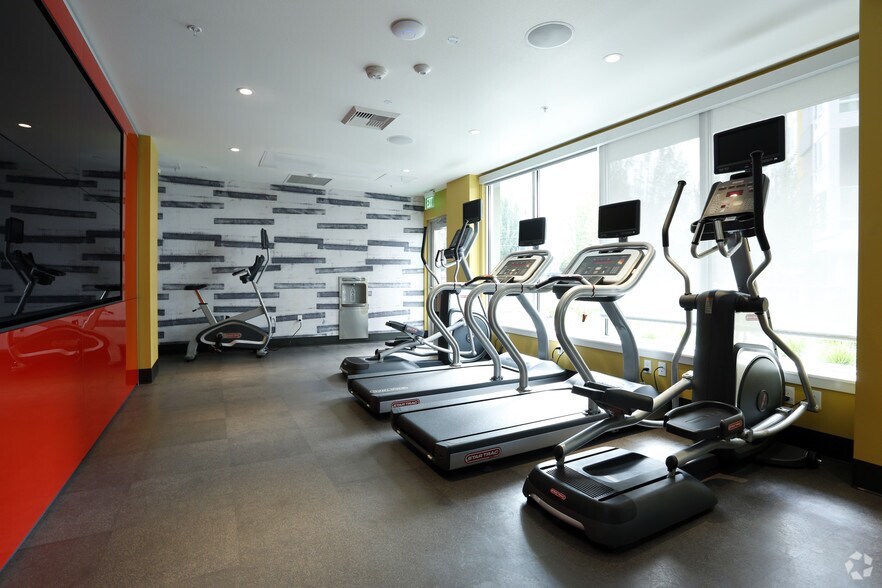 More Photos Of 2020 E Madison St, Seattle Apartments For Lease