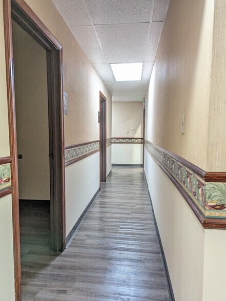 More Photos Of 10880 Thienes Ave, South El Monte Warehouse For Lease