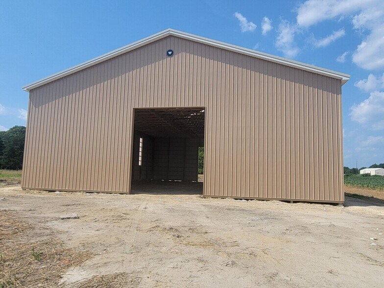 More Photos Of 36877 Bi State Blvd, Delmar Industrial For Lease