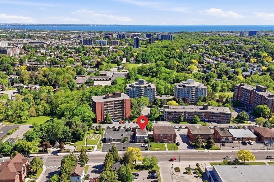 More Photos Of 58 King St W, Hamilton Office For Sale