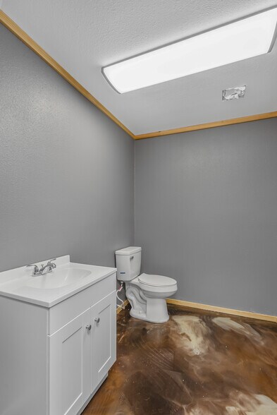 More Photos Of 14613 Hwy 2, Shongaloo Truck Stop For Sale