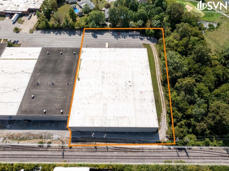 More Photos Of 2115 Young Dr, Lexington Industrial For Lease