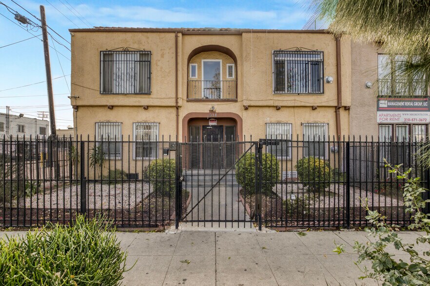 Primary Photo Of 1014 W 57th St, Los Angeles Apartments For Sale