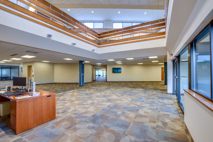 More Photos Of 744 Heartland Trl, Madison Medical For Sale