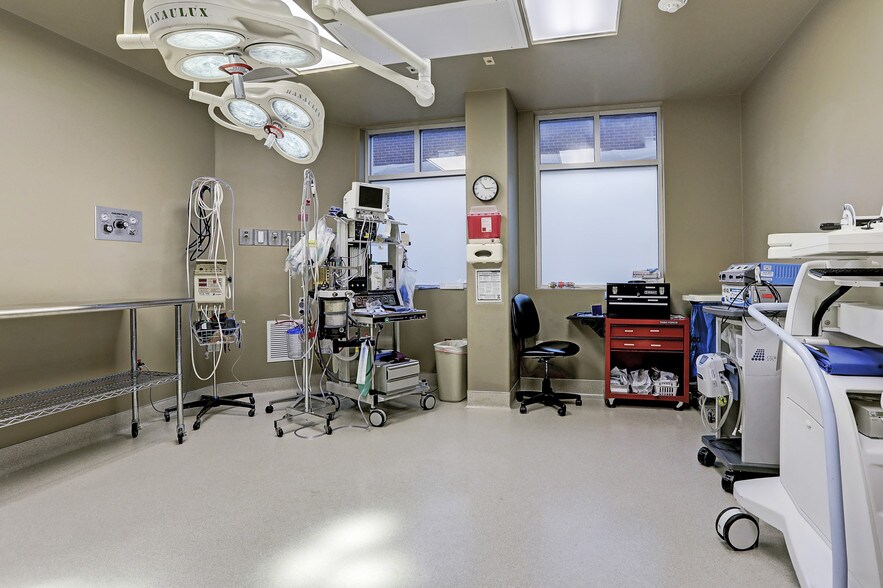 More Photos Of 3115 College Park Dr, Conroe Medical For Lease