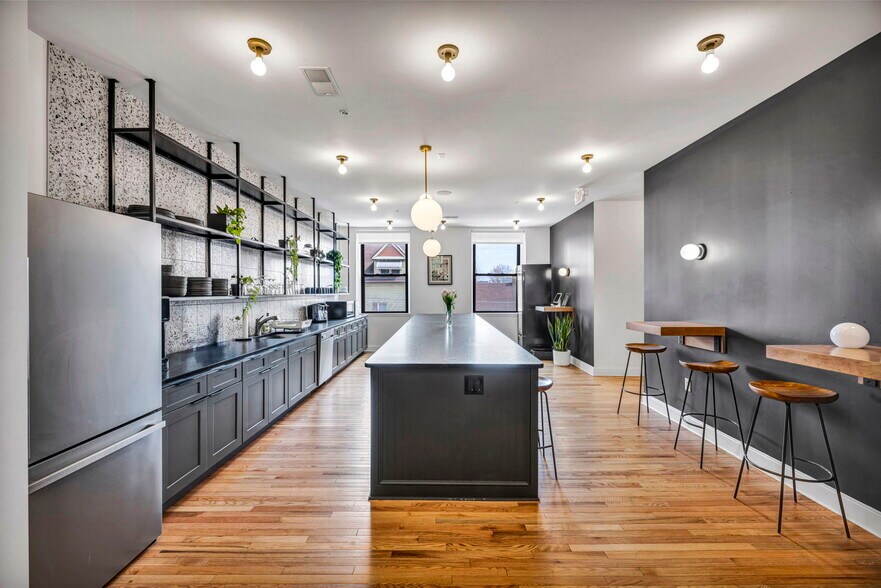 More Photos Of 12501 Madison Ave, Lakewood Office For Lease