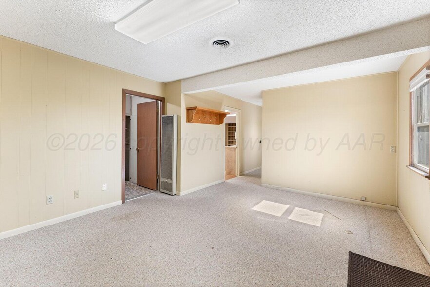 More Photos Of 206 S Bliss Ave, Dumas Office For Sale