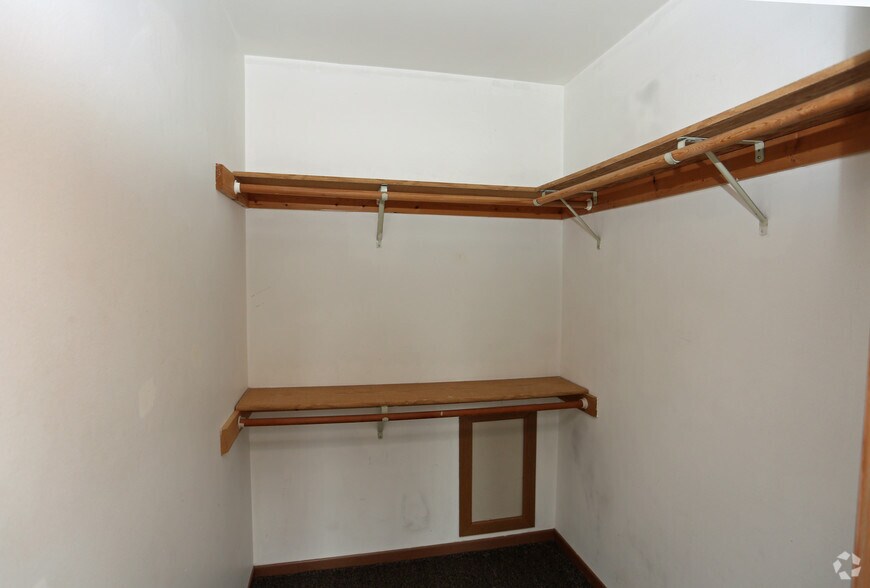 More Photos Of 911 W 3rd St, Nekoosa Apartments For Sale