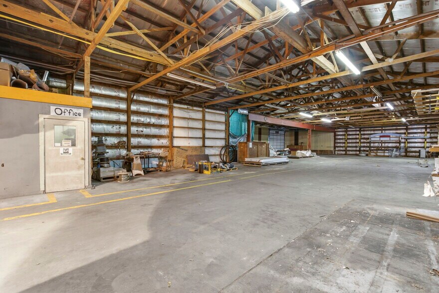 More Photos Of 790 10th st, Cassville Industrial For Sale