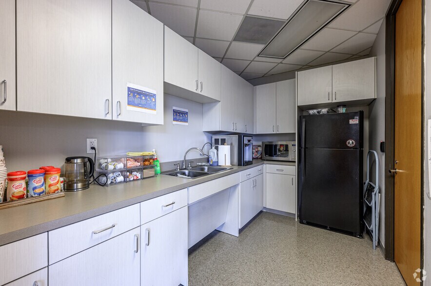 More Photos Of 9901 E Valley Ranch Pky, Irving Office For Lease