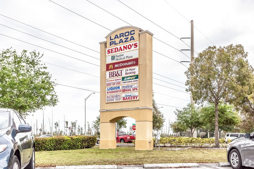 More Photos Of 14500-14680 SW 8th St, Miami Freestanding For Lease