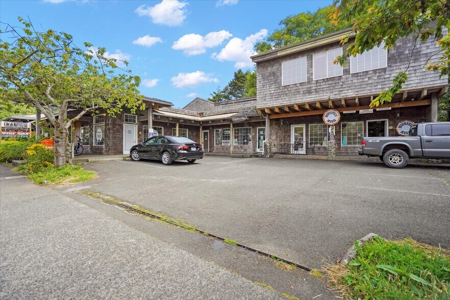 More Photos Of 171 Sunset Blvd, Cannon Beach Storefront Retail Residential For Sale
