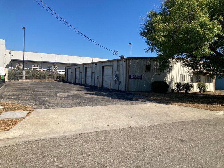 More Photos Of 40211 Industrial Park Cir, Georgetown Warehouse For Lease