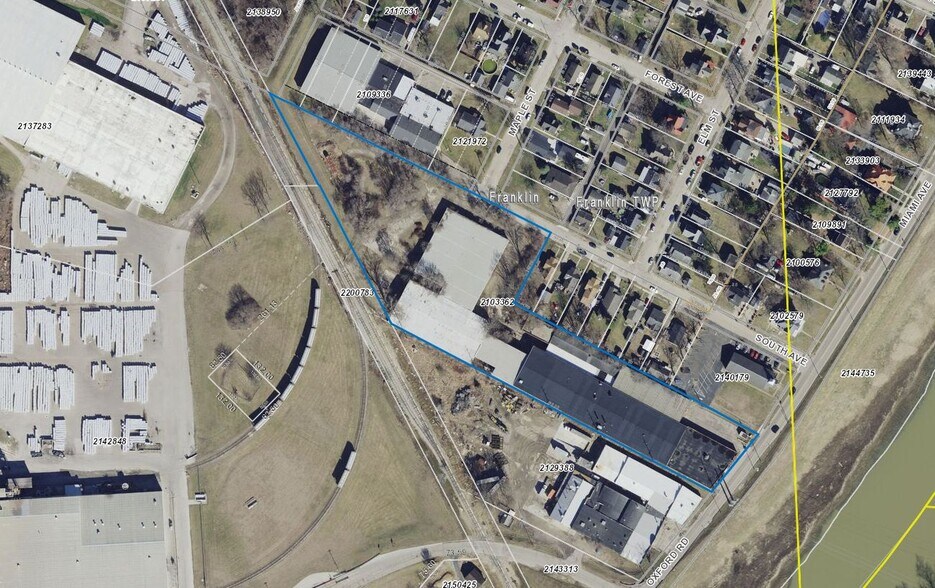 More Photos Of 413 Oxford Rd, Franklin Manufacturing For Sale