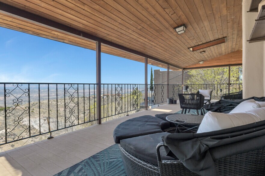 More Photos Of 222 First Ave, Jerome Multifamily For Sale