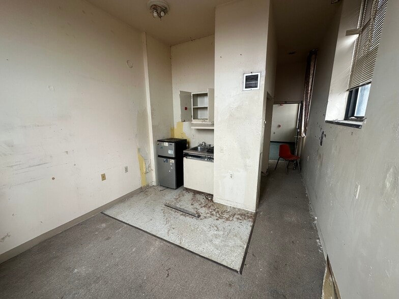 More Photos Of 215 Lelia St, Pittsburgh Apartments For Sale