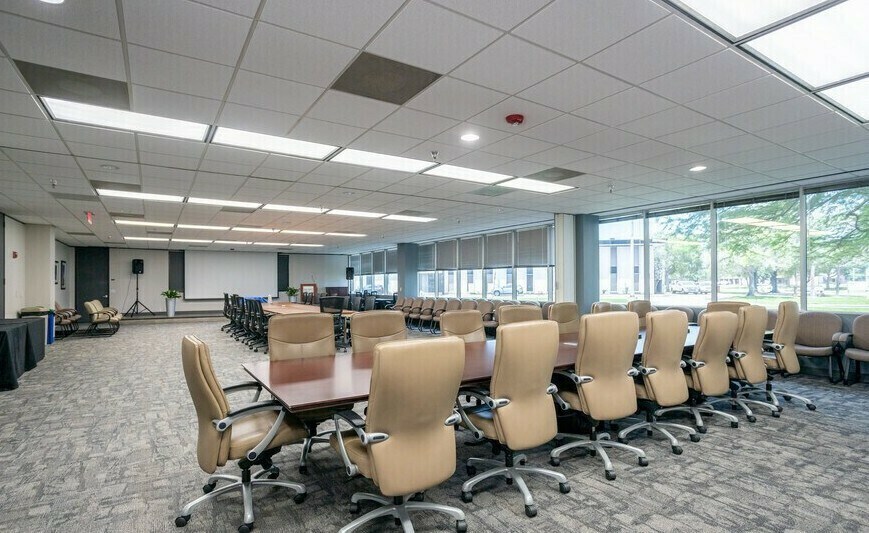 More Photos Of 1150 Gemini St, Houston Office For Lease