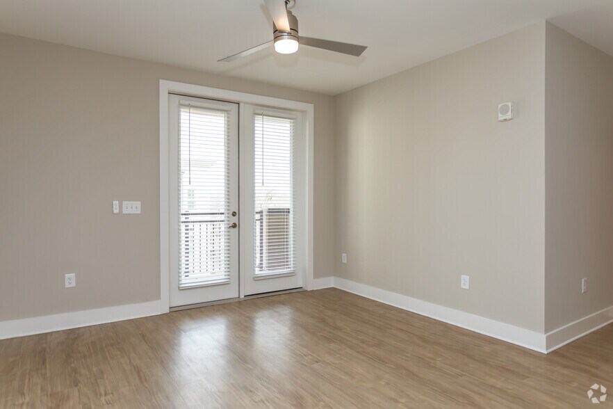 More Photos Of 222 S Main St, Mooresville Apartments For Sale