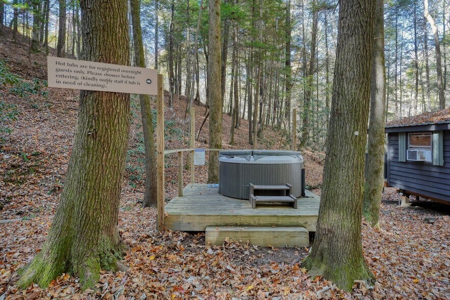 More Photos Of 400 Mulberry Gap Rd, Ellijay Hospitality For Sale