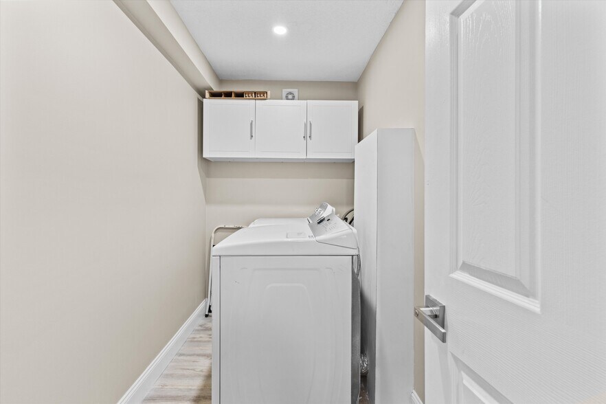 More Photos Of 47 Chelmsford St, Chelmsford Storefront Retail Residential For Sale