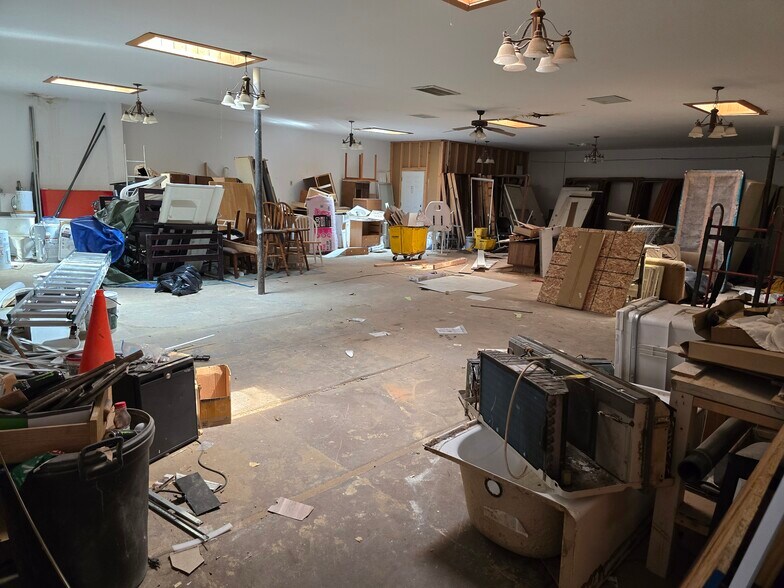 More Photos Of 1600 North Ave, Grand Junction Apartments For Lease