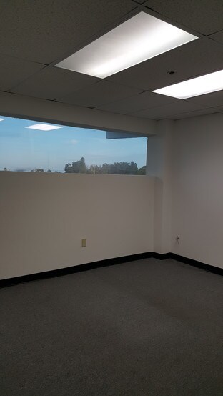 More Photos Of 1460 S McCall Rd, Englewood Medical For Sale