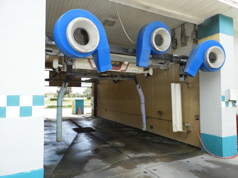 More Photos Of 3720 N Wickham Rd, Melbourne Carwash For Sale