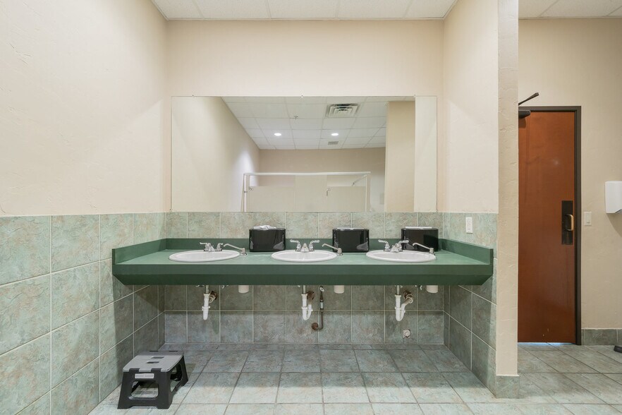 More Photos Of 5700 Mark Ln, Rowlett Religious Facility For Sale