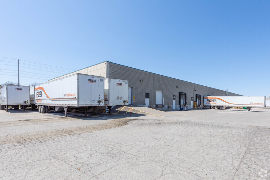 More Photos Of 6325 Dixie Rd, Mississauga Flex For Sale