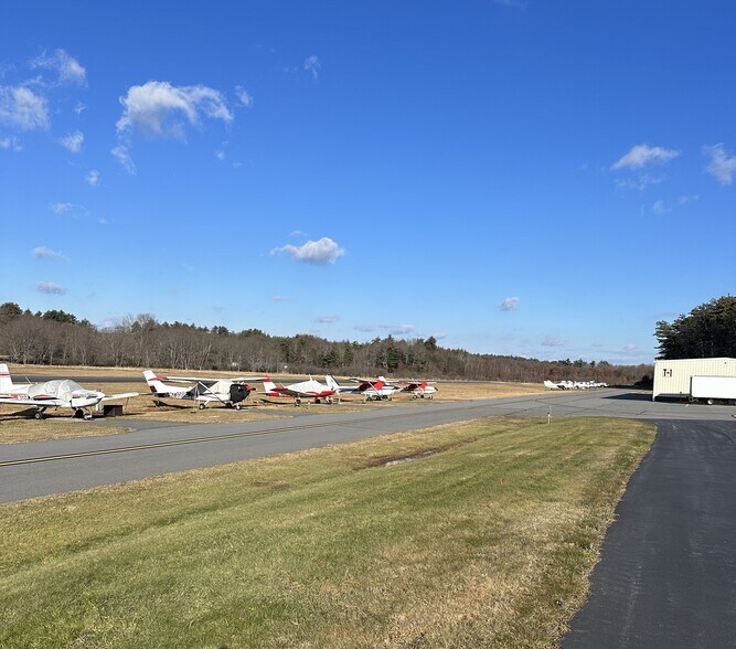 More Photos Of 302 Boxboro Rd, Stow Airport For Sale