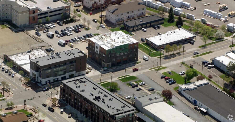 More Photos Of 27 S Squirrel Rd, Auburn Hills Coworking Space