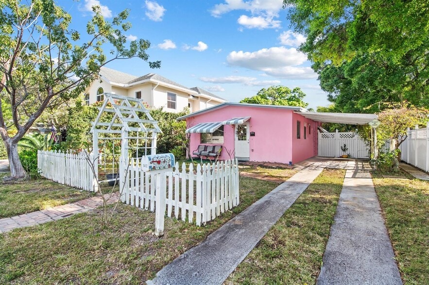 Primary Photo Of 1412 NE 17th St, Fort Lauderdale Land For Sale