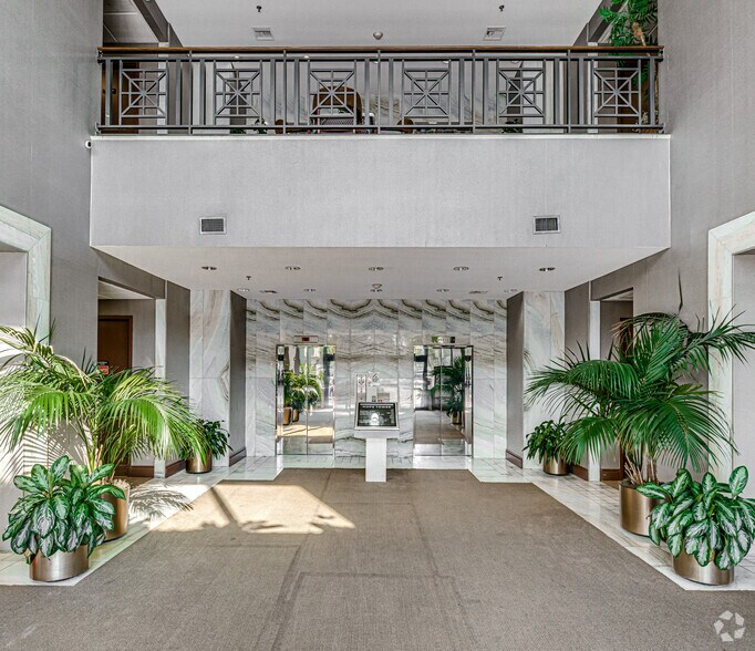 More Photos Of 2100 SE Ocean Blvd, Stuart Medical For Lease