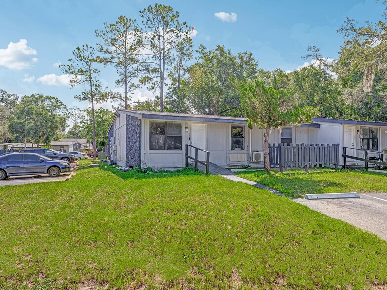 More Photos Of 4731-4769 N Pine Hls, Pine Hills Apartments For Sale