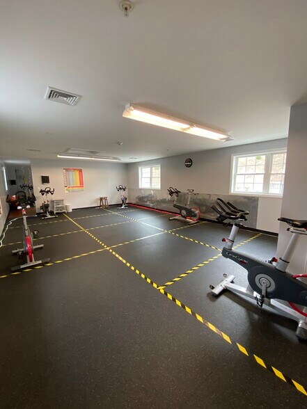 More Photos Of 79 W Main St, Northborough Freestanding For Sale