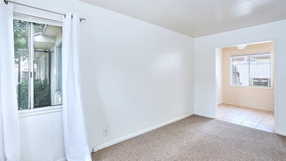 More Photos Of 202 N Florence St, Burbank Multifamily For Sale