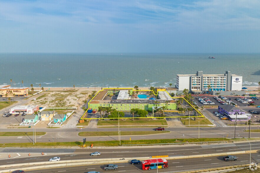 More Photos Of 3202 E Surfside Blvd, Corpus Christi Hotel For Sale
