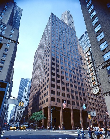 More Photos Of 560 Lexington Ave, New York Coworking Space