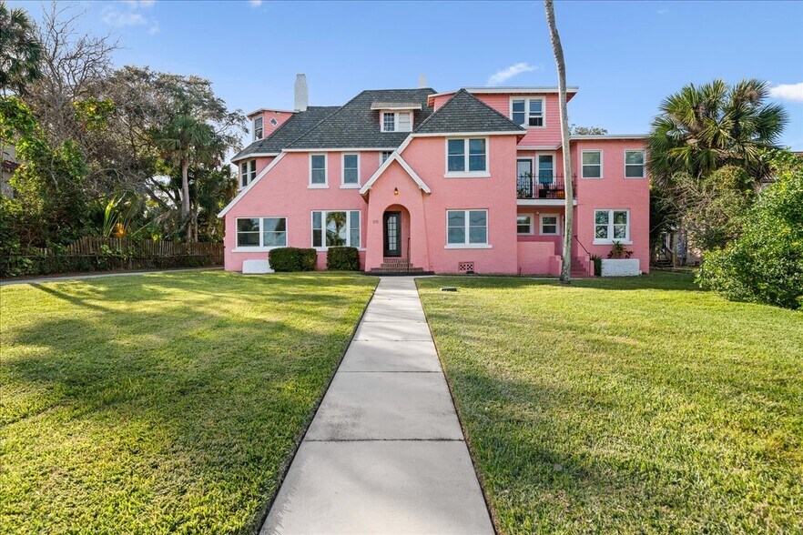 More Photos Of 215 Riverside Dr, Cocoa Apartments For Sale