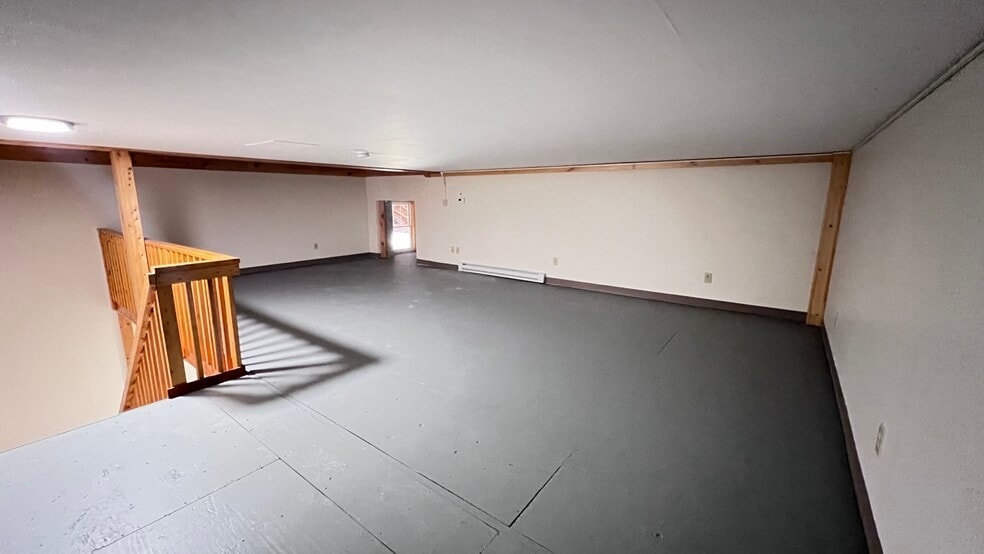More Photos Of 171 West St, West Hatfield Apartments For Lease