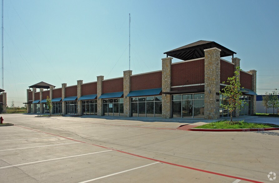 More Photos Of 920 S Belt Line Rd, Coppell General Retail For Lease
